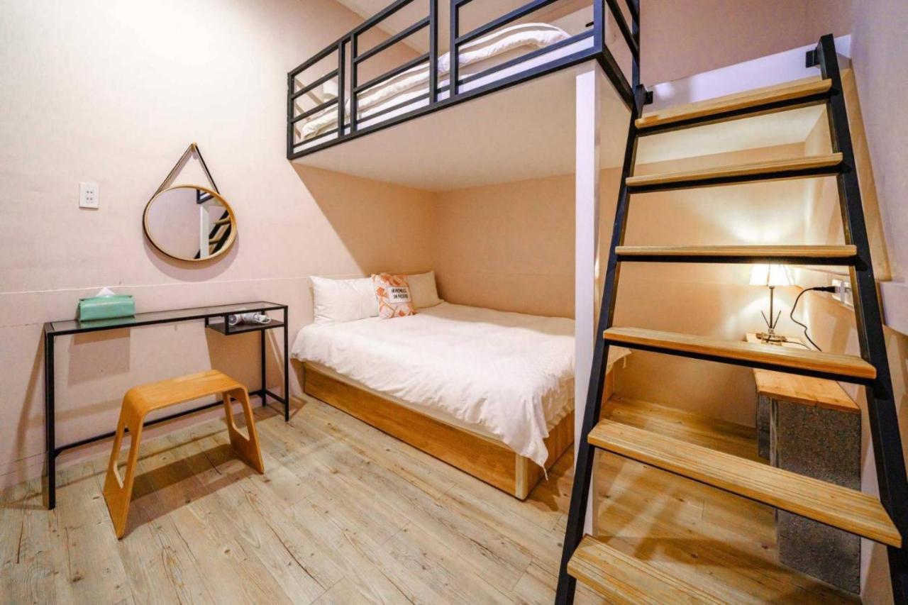 Отель Tainan Little Day Экстерьер фото